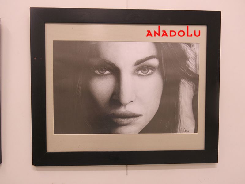 Çok Etkileyici Karakalem Çizim Çalışmaları Diyarbakır