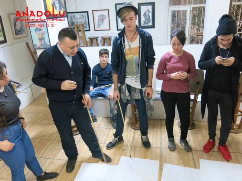 Diyarbakır Anadolu Güzel Sanatlarda Modelden Desen Çizim Eğitimleri